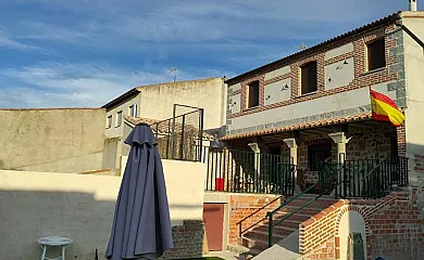 Casa Rural Baños de la Reina en Vega De Santa María (Ávila) - Foto 2