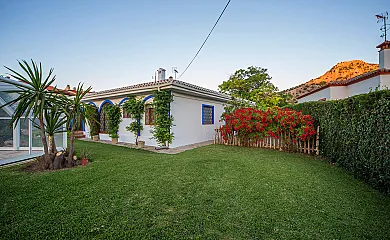Casa La Fuentezuela en Cuevas Del Becerro (Málaga) - Foto 2