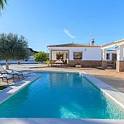 Country House Zambrana 001