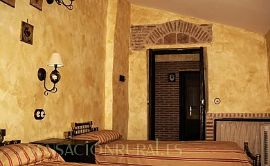 Casa del Conde en Santa Cruz De La Sierra (Cáceres) - Foto 7