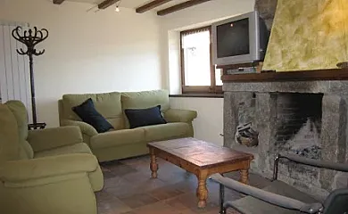 Ca l´Escolà en Lles de Cerdanya (Lleida) - Foto 2