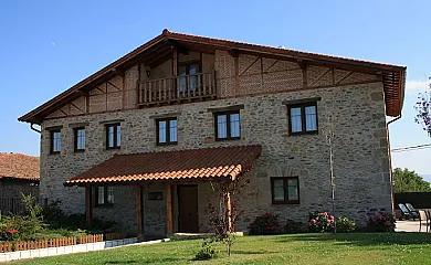 Behitegi en Etxabarri. Ibiña (Álava) - Foto 1