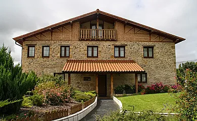 Behitegi en Etxabarri. Ibiña (Álava) - Foto 2