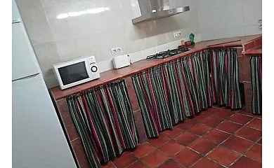 El Abejorro en Alcala Del Júcar (Albacete) - Foto 4