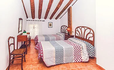 Las Casicas Del Tio Angel en Molinicos (Albacete) - Foto 4