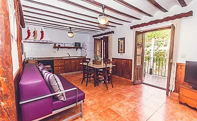 Las Casicas Del Tio Angel en Molinicos (Albacete) - Foto 5