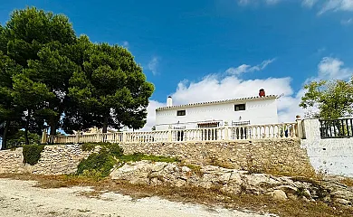 Cortijo Fuente La Parra en Elche de la Sierra (Albacete) - Foto 2