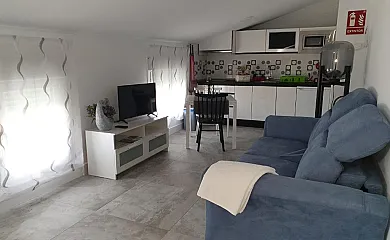 Hostal Cabañas en Carboneras de Guadazaón (Cuenca) - Foto 21