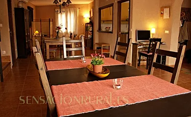 El Descanso de los Lares en Miguel Ibáñez (Segovia) - Foto 5