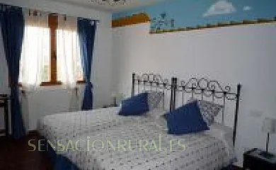 El Descanso de los Lares en Miguel Ibáñez (Segovia) - Foto 8