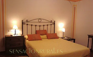 El Descanso de los Lares en Miguel Ibáñez (Segovia) - Foto 10