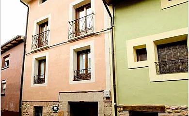 Casa Rural La Cigüeña en Uruñuela (La Rioja) - Foto 2