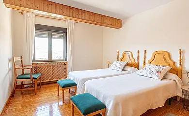 Los Navazuelos en Hoyos Del Espino (Ávila) - Foto 4