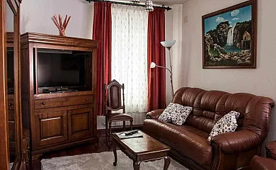 Casa Paco en Muñogalindo (Ávila) - Foto 2