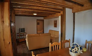 Los Cinco Balcones en Hoyocasero (Ávila) - Foto 2