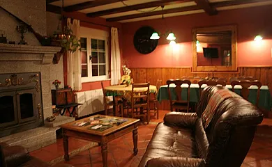 La Casona del  Collado en Hoyos Del Collado (Ávila) - Foto 3