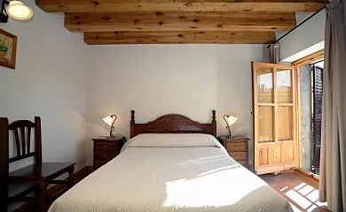 Los Soportales en Peguerinos (Ávila) - Foto 2