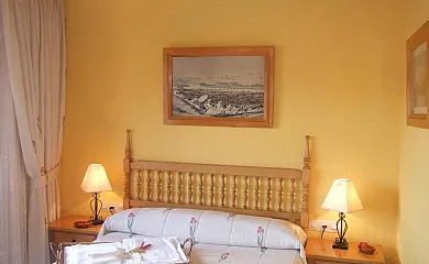 Tinao de Gredos en Navarredonda de Gredos (Ávila) - Foto 5