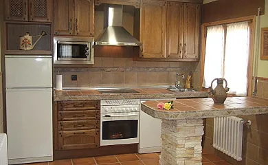 Tinao de Gredos en Navarredonda de Gredos (Ávila) - Foto 4