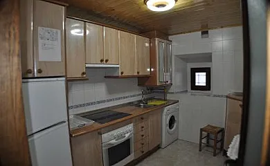 Los Cuatro Balcones en Hoyocasero (Ávila) - Foto 3