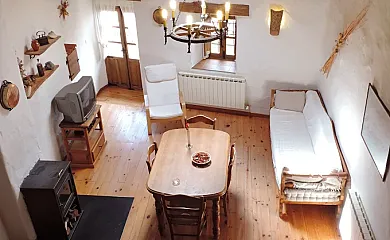 Los Portalones (La Grande) en Navacepeda de Tormes (Ávila) - Foto 2