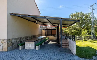 Las Dos Gargantas de Gredos en Burgohondo (Ávila) - Foto 2