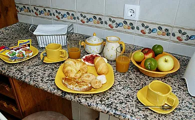 Casa Mónica en Narrillos de San Leonardo (Ávila) - Foto 2