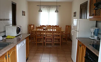 Camino de Gredos en Adrada (Ávila) - Foto 4