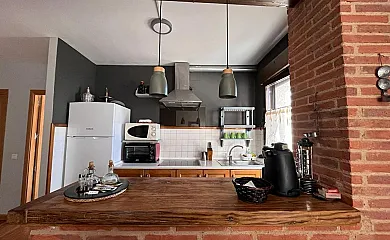 Azabache en El Barco de Avila (Ávila) - Foto 5