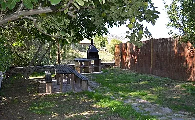 Casa Rural El Zarzal en Santiago Del Collado (Ávila) - Foto 2