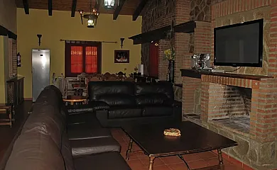 EL CORTIJO DE GREDOS en Navaluenga (Ávila) - Foto 4