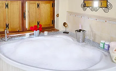 El Colirrojo de Aravalle en Casas Del Abad (Ávila) - Foto 1