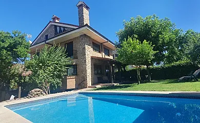 Casa La Senda de Gredos en Candeleda (Ávila) - Foto 1