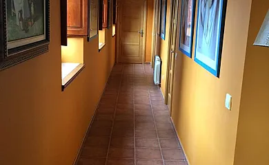 Hostal del Duque en Mombeltran (Ávila) - Foto 2