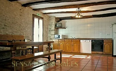 Iserena I y II en Azanza (Navarra) - Foto 9