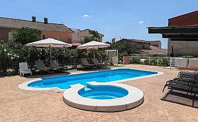 Casa Rural Azaleas en Casavieja (Ávila) - Foto 1