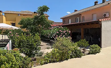 Casa Rural Azaleas en Casavieja (Ávila) - Foto 2