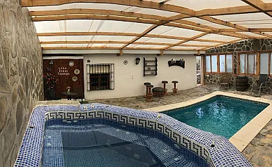 Casa Rural Cristina en Sayalonga (Málaga) - Foto 3