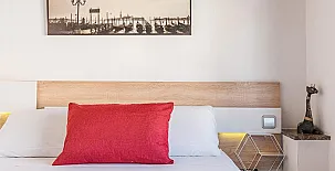 Casa La Vega. Aptos La Vega de Granada 009