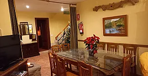 El Ciruelo Rojo**** 003