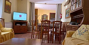 El Ciruelo Rojo**** 0025