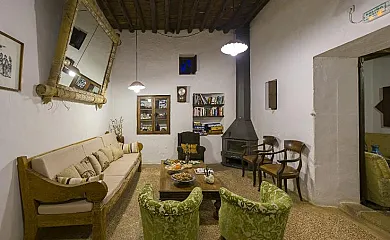 Hotel Rural Can Partit en Santa Agnes de Corona (Baleares) - Foto 1