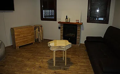 Casa de Chocolate y Las Pegueras en Cuevas Del Valle (Ávila) - Foto 6