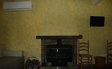 Casa de Chocolate y Las Pegueras en Cuevas Del Valle (Ávila) - Foto 14