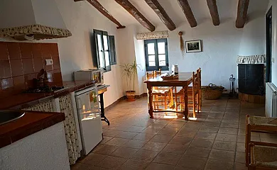 El Racó en Pacs Del Penedès (Barcelona) - Foto 4