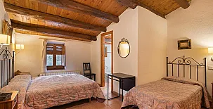 Alojamientos Rurales Cal Contra y Cala Emili 003