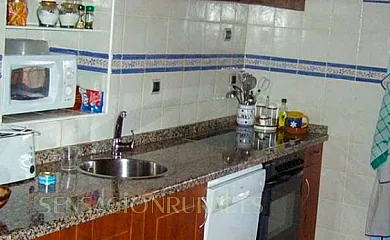 Casa Rural Las Golondrinas en Tapia de la Ribera (León) - Foto 3