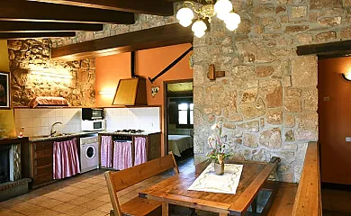 Can Bartomeu, La Pallera y El Graner en Els Prats de Rei (Barcelona) - Foto 3