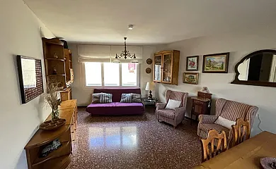 Ca la Laia en Torrelles de Foix (Barcelona) - Foto 2