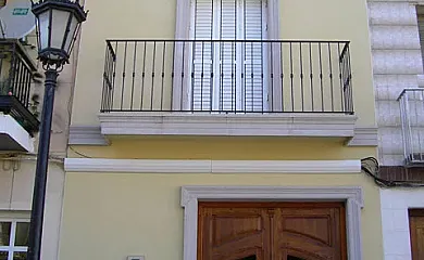 La Casa de la Plaza en Godelleta (Valencia) - Foto 1